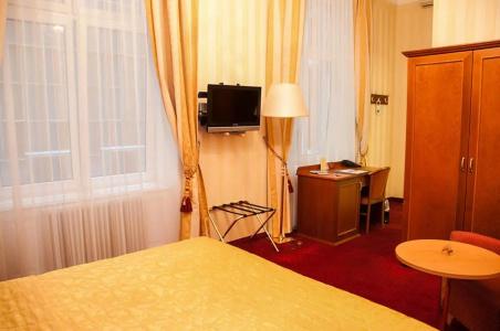 Opera Suite - 48