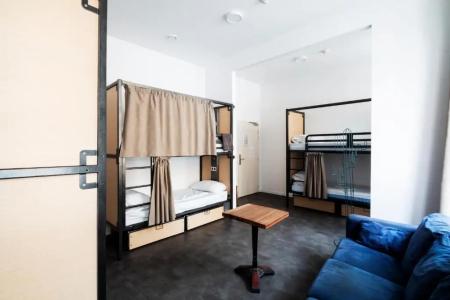 The People - Lille - 27