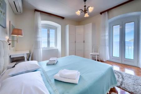 Mira Sea Front Guesthouse - 49