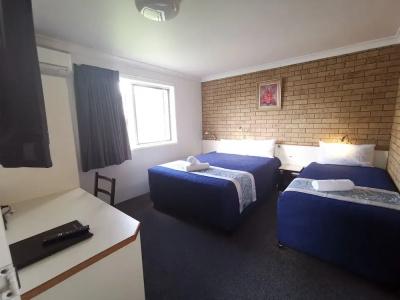 Leichhardt Motor Inn - 71