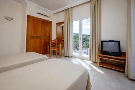 Montjoi by Brava Hoteles - 40