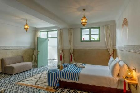 Riad Diana - 3