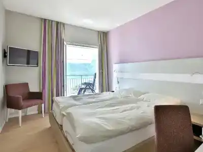 Stella - 36