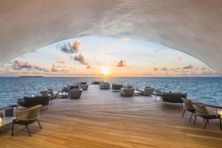 The St. Regis Maldives Vommuli Resort - 17