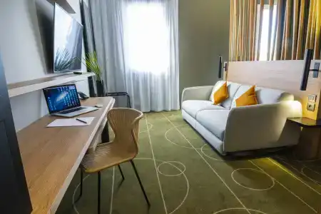 Golden Tulip Montpellier Centre St Roch - 5