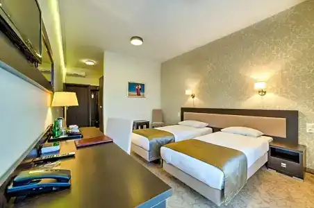Luxor - 24