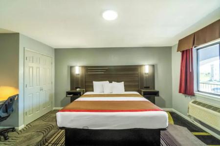 High Five Inn - 25