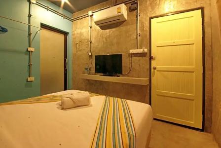 Seabox Khaolak Hostel - 36