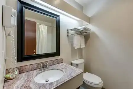 Coachman Inn - 7