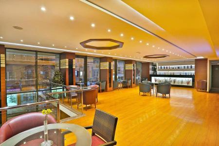 Grand Madrid - 12