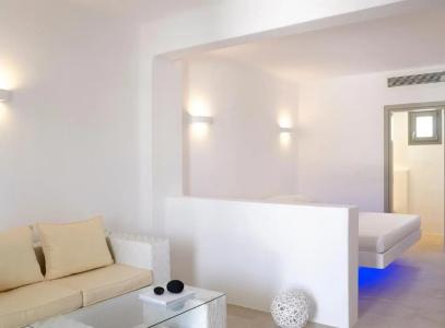Aurora Luxury Suites - 45