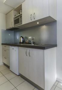 166 Majestic Court - 16