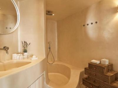 Astra Suites - 129