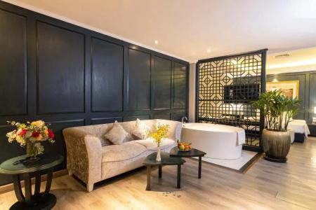 Silverland Jolie - 38