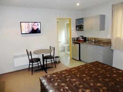 Bealey Avenue - 86