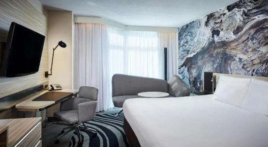Novotel North York - 42