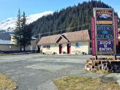 Trailhead Lodging - 13