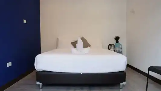 Sleep With Me Bangkok - Bts Phra Khanong - 35