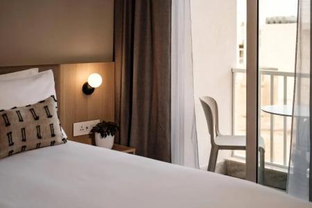 Strand Suites by NEU Collective - 37