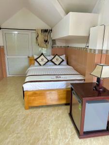 Ngo House - 104