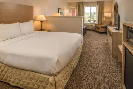 DoubleTree by Hilton - 40