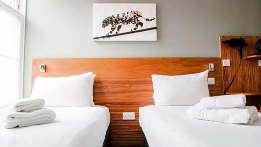 Chelsea Guest House - 27