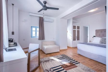 Shapes Luxury Suites - 107