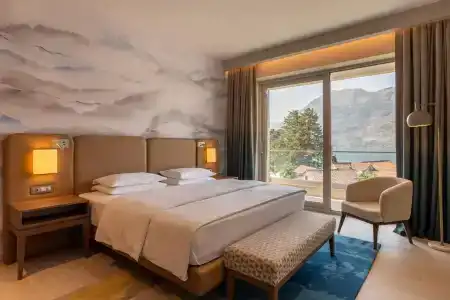 Blue Kotor Bay Premium Spa Resort - 39