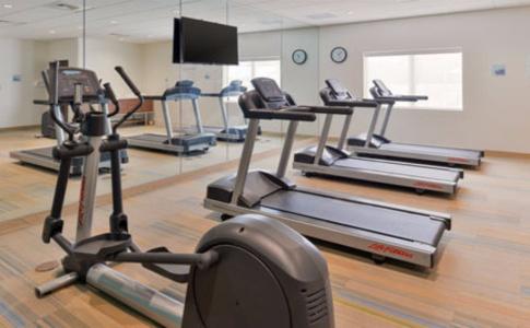 Holiday Inn Express & Suites - St. Petersburg - Madeira Beach, an IHG - 23