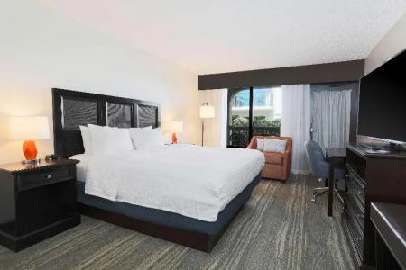 Hampton Inn - 88