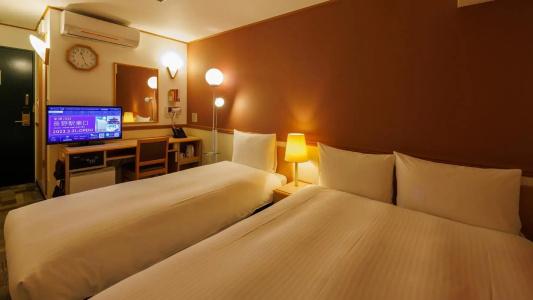 Toyoko Inn Airport - 47
