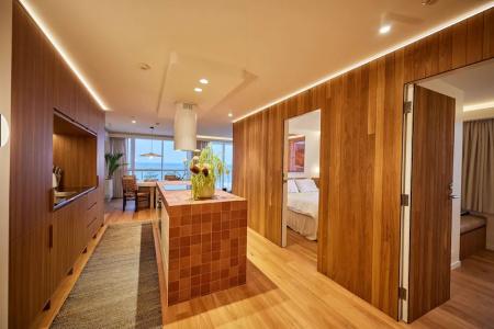 Burleigh Beach Tower - 224