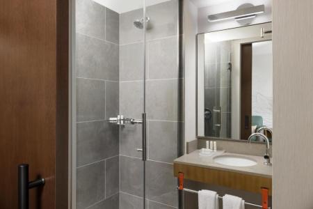 SpringHill Suites by Marriott New York Manhattan Chelsea - 4