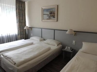 Bahn-Hotel - 31