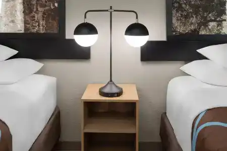 Super 8 by Wyndham San Antonio/Alamodome Area - 19