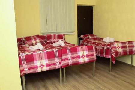 Bee Lucky Hostel and Tours - 4