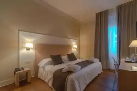 De La Ville - 48