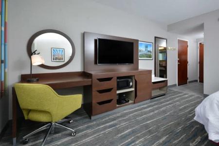 Hampton Inn & Suites Charlotte Northlake - 7