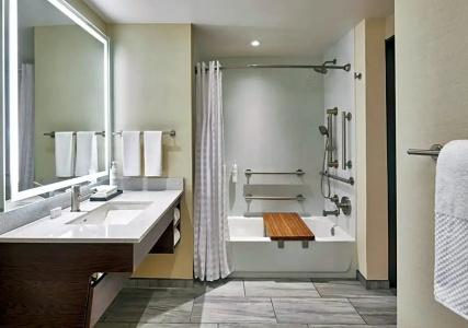 Embassy Suites by Hilton Nashville - 134