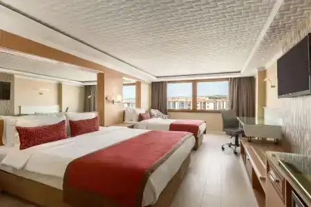 Ramada Usak - 28