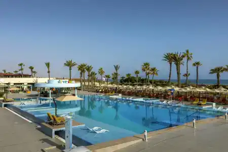 Hilton Skanes Beach - 22