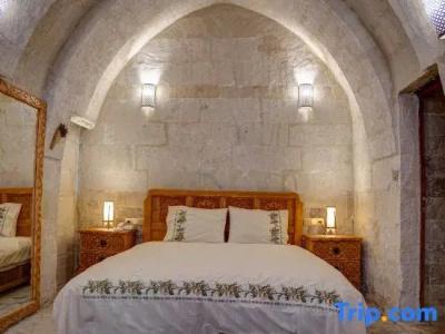 Nar Cave - 108