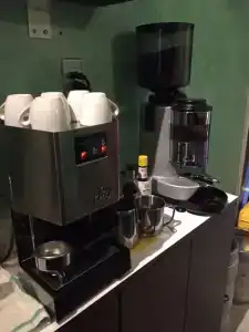 Backstage & Bar - 1