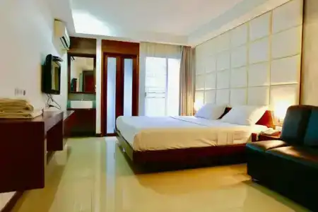 The Bangkok Cha Cha Suite - 5