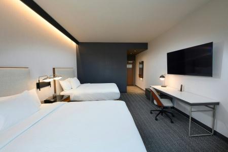 Courtyard by Marriott Charlotte Waverly - 3