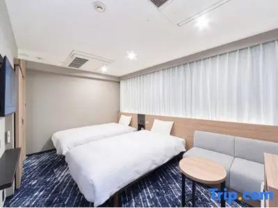 r&b Shin Yokohama Ekimae - 47