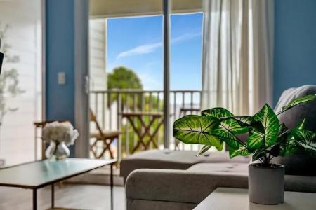DoubleTree by Hilton Tampa Rocky Point Waterfront - 26