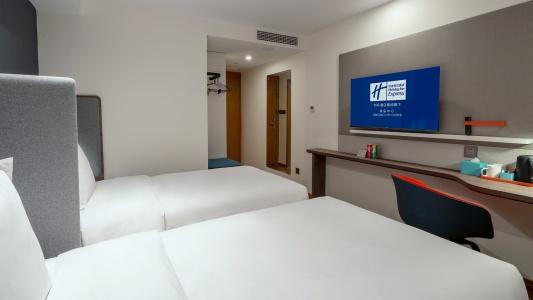 Holiday Inn Express Qingdao City Center, An Ihg - 25