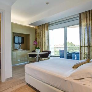 Premier & Suites - Premier Resort - 33