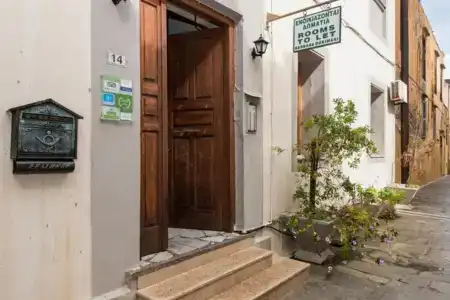 Barbara Studios - 0